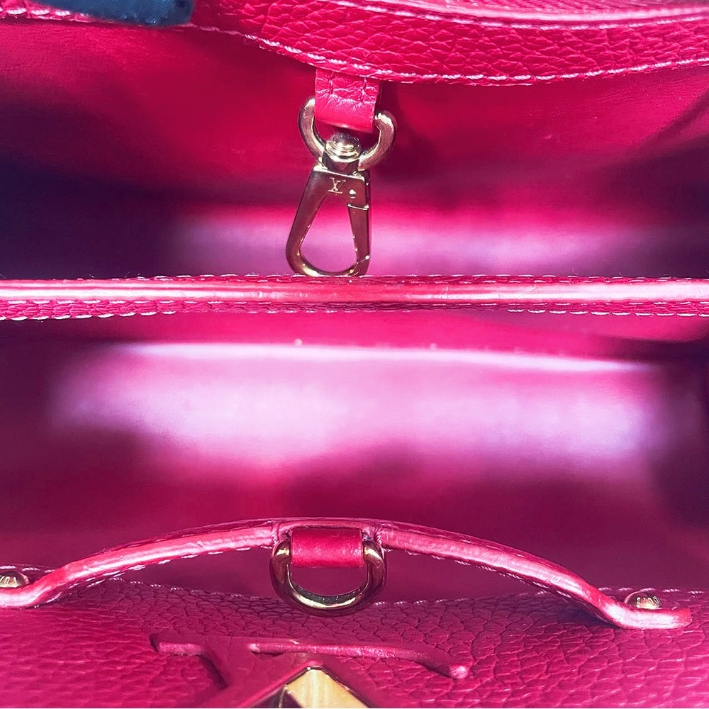 Louis Vuitton Red Grained Leather Capucines BB Bag - Picture 7 of 14